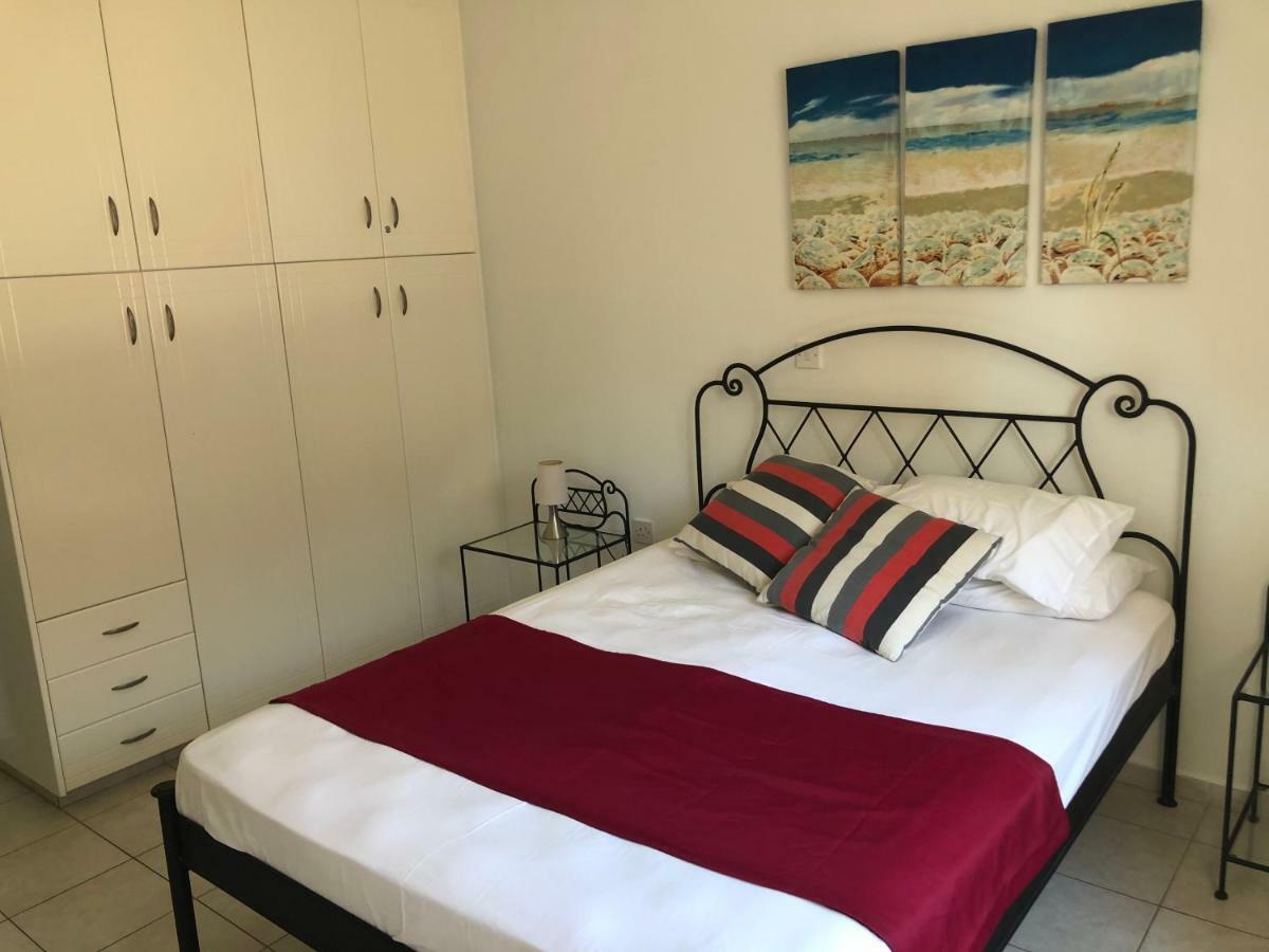 Royal Seacrest Apartment Paphos Exterior photo